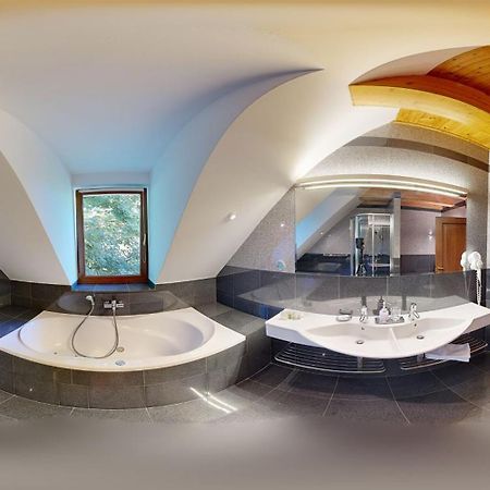 Hotel Hradna Brana Bratislava Buitenkant foto